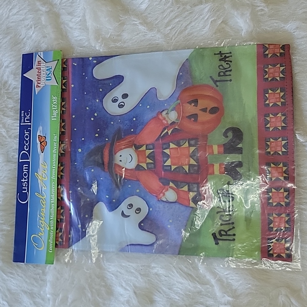 CUSTOM‎ DECOR, INC. NeW Trick or Treat Witch Ghost Halloween Cottage Garden Flag